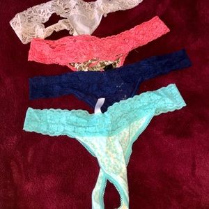 Lace Thongs (Medium)